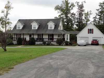 830 Clear Creek Pkwy, Clarkrange, TN, 38553