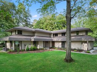 94 Aspen Ln, Stamford, CT 06903