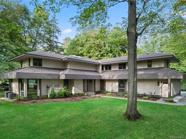 94 Aspen Lane, Stamford, CT 06903