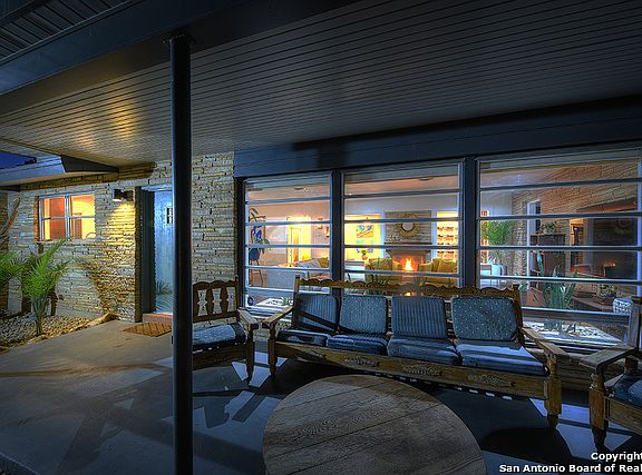 3rd image of 517 Skyforest Dr