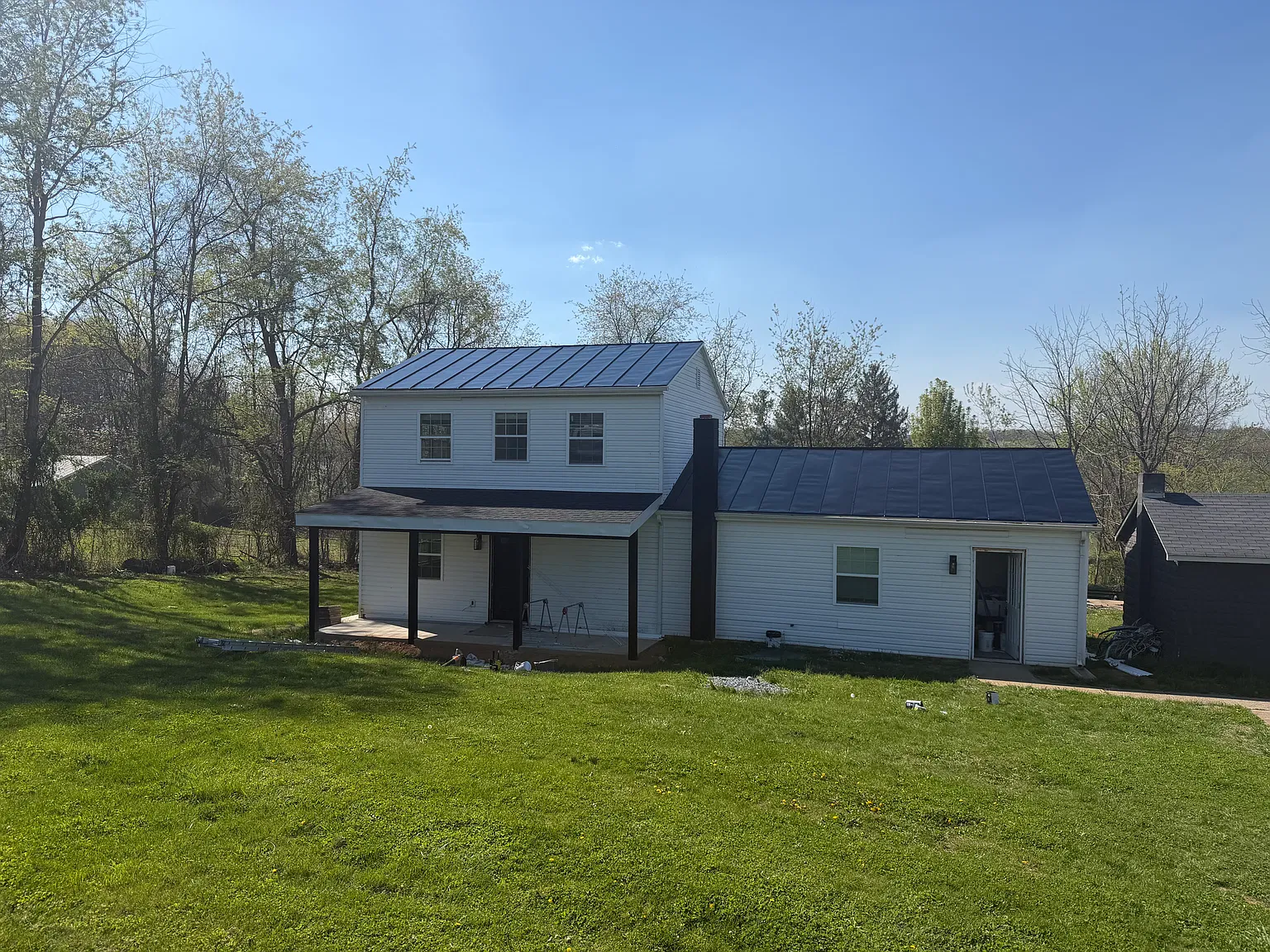 3 bed, 1600 sqft, $2,100 — Photo 1