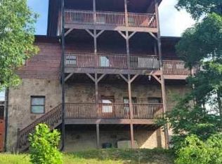 2405 Breezy Ridge Dr, Sevierville, TN 37876