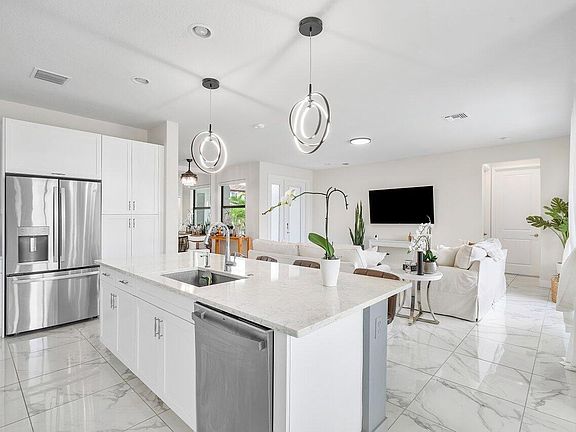 5th image of 7321 Estero Drive