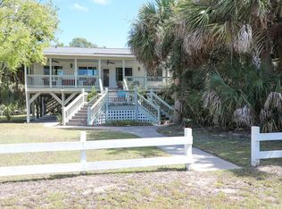 3121 Myrtle St, Edisto Island, SC 29438