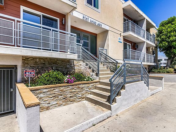 2nd image of 5161 Riverton Ave APT 207