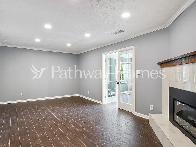 4254 Southvale Dr — Photo 15