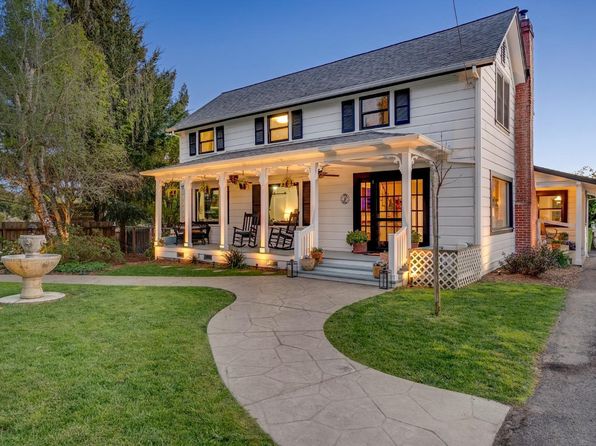 1220 Gravenstein Highway N - 4bd/2ba, 2,752 sqft - in Sebastopol, CA