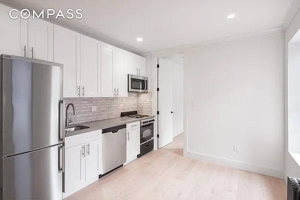 Rented by Compass | media 22