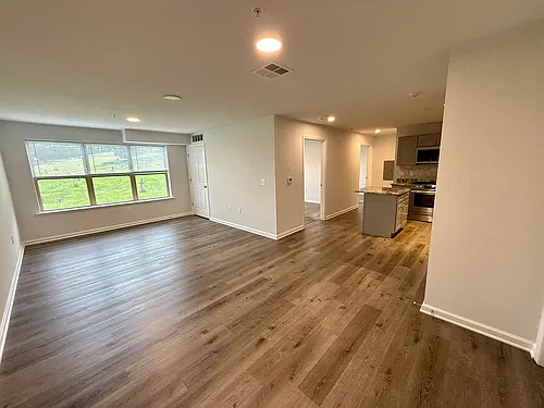 Floor plan 302