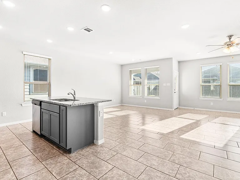 25606 Northpark Spruce Dr — Photo 5
