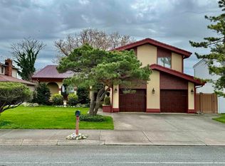 16 Lagoon Blvd, Brigantine, NJ 08203