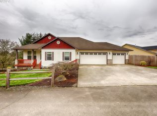 59940 Windy Ridge Dr, Saint Helens, OR 97051