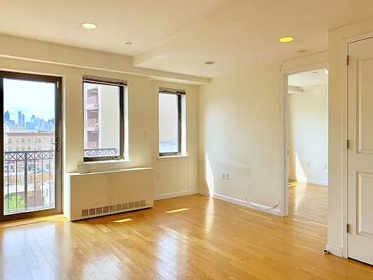 Rented by Astoria Realty | media 10
