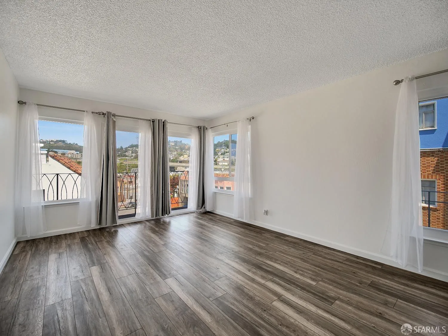 2 bed, $4,850 — Photo 2