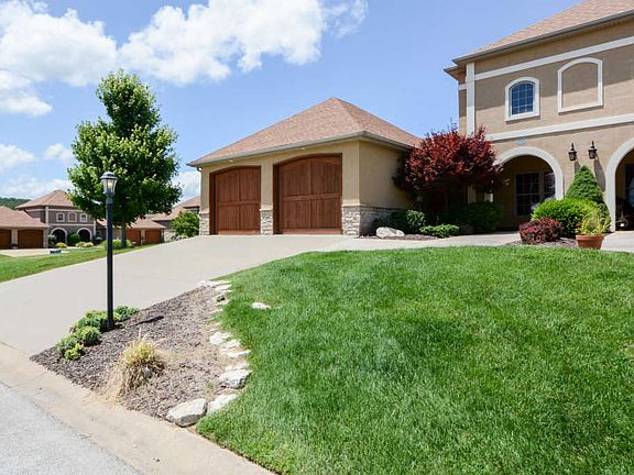 2nd image of 104 N Tuscany Dr #B