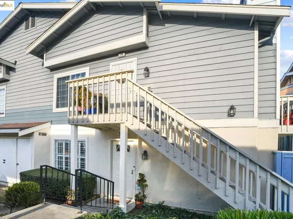 95 Glenwood, Hercules, CA 94547