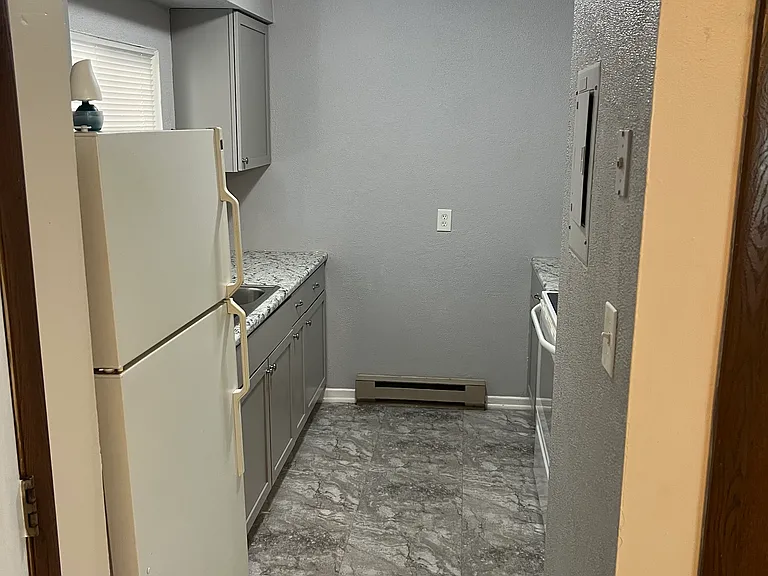 761 E Waterloo Rd #E — Photo 3