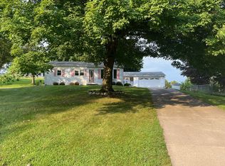 800 Circle Dr, Augusta, MI 49012