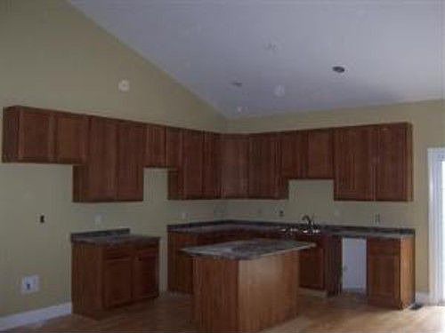 2nd image of 5938 Cambridge Ave