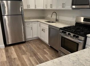 777 County Line Rd APT 2A, Amityville, NY 11701