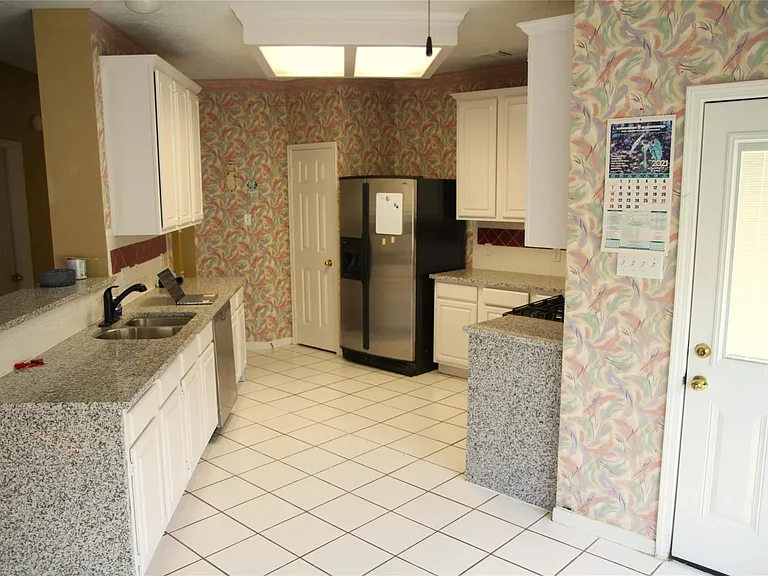 1235 Deer Ridge Dr — Photo 7