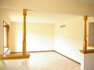 18221 Ryanwood Dr, Riverview, MI 48193