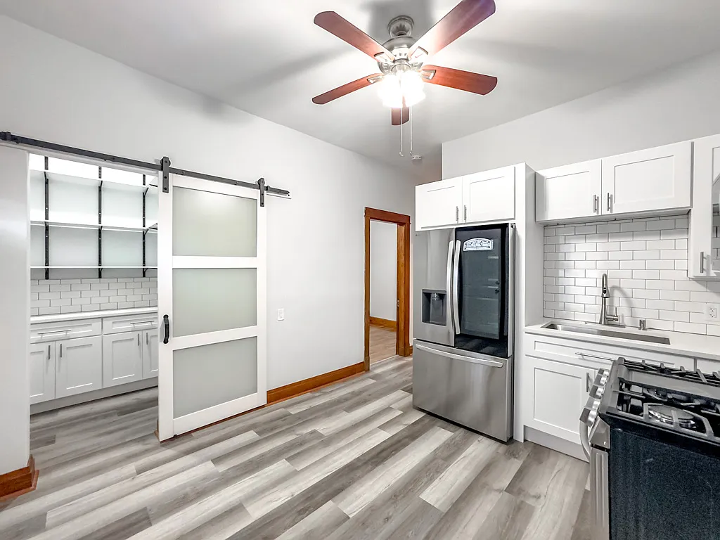 Drop Dead Gorgeous 2 Bed, 1 Bath at Armitage + McLean (Logan Square) — Photo 3