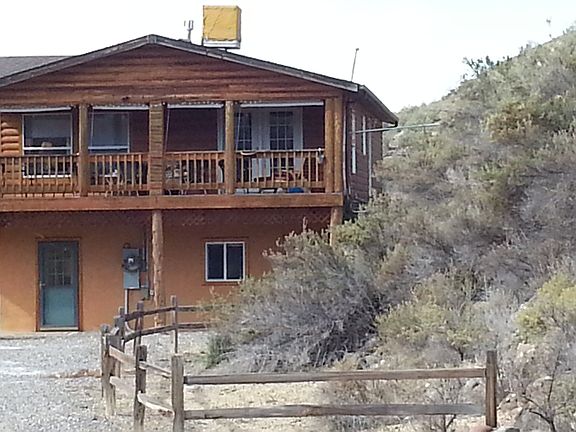 Front view downstairs entry