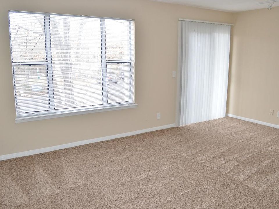1st image of 1425 Club Pkwy