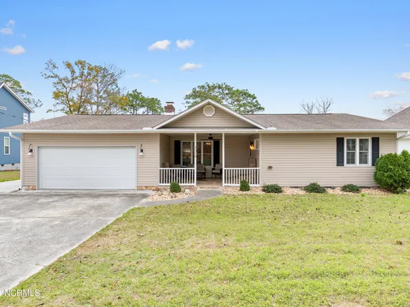 528 N Shore Drive, Southport, NC 28461