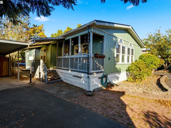 1220 Monmouth St Unit 37, Independence, OR 97351