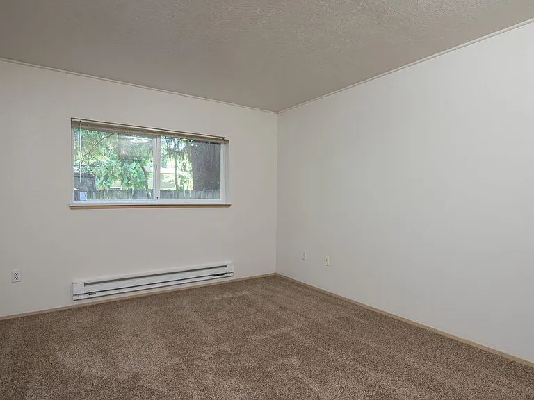 Tuxedo Park Apartments — Photo 27