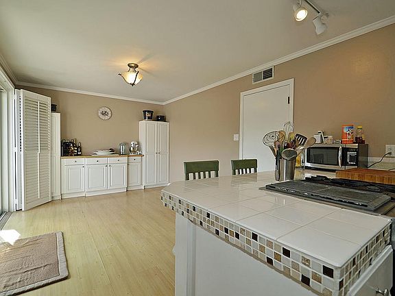 Kitchen/Family Room