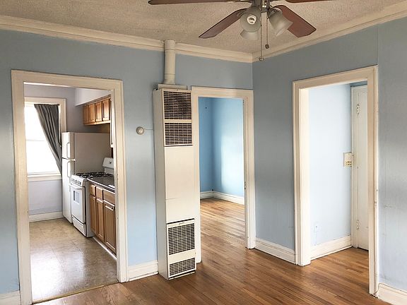 2nd image of 3078 N Elston Ave APT 3