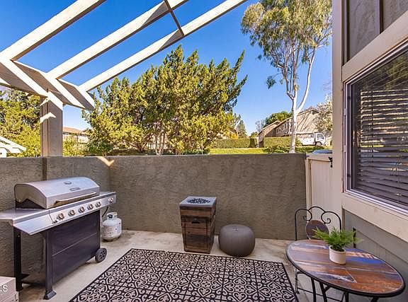 4th image of 549 Serento Cir