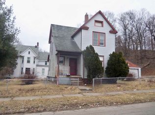 831 25th St, Rock Island, IL