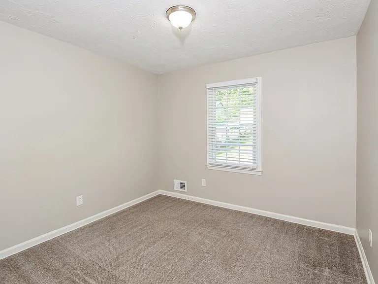 1471 Daniel Ln — Photo 13