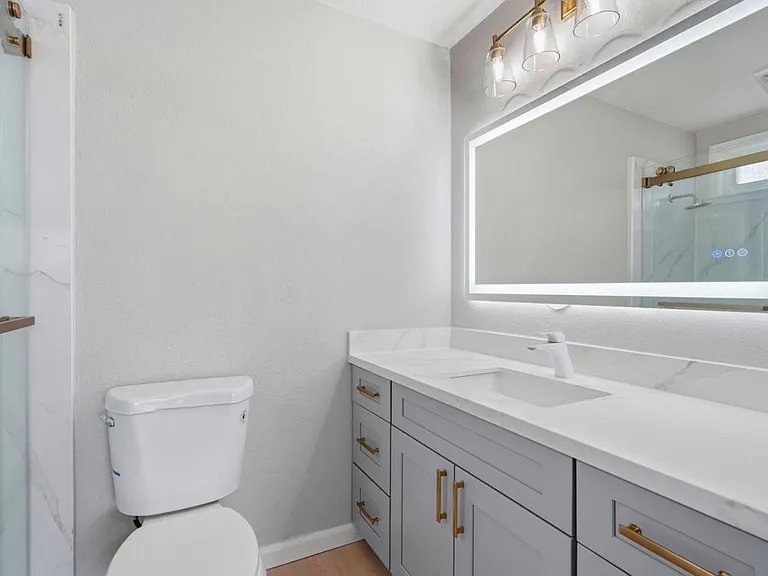 1857 Macduee Way — Photo 30