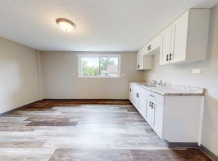 4023 Valley Rd, Cleveland, OH 44109