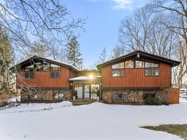 4 McGuire Lane, Croton-on-Hudson, NY 10567