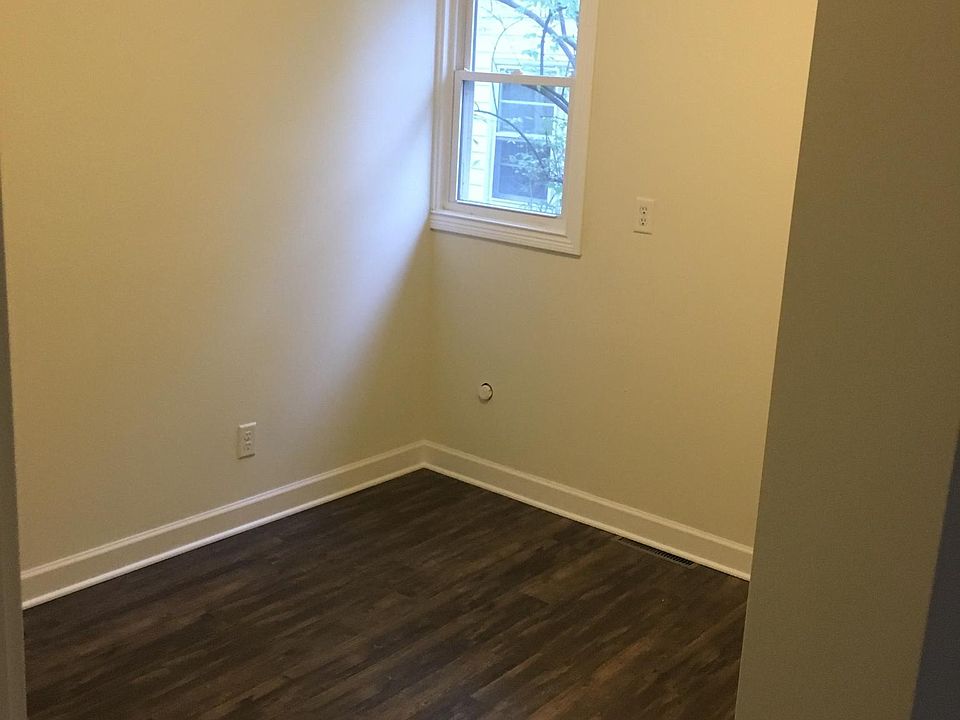 2nd image of 416 N Roosevelt St