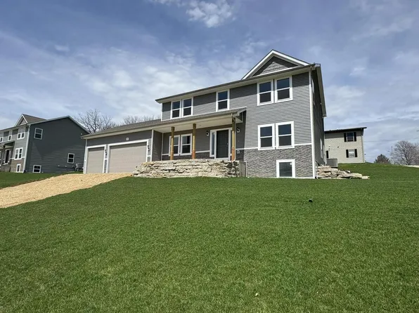 302 Filardo Court, Mineral Point, WI 53565