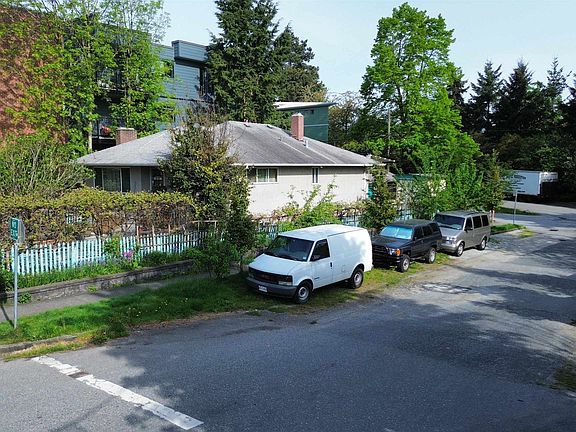 5th image of 1385 E 7th Ave