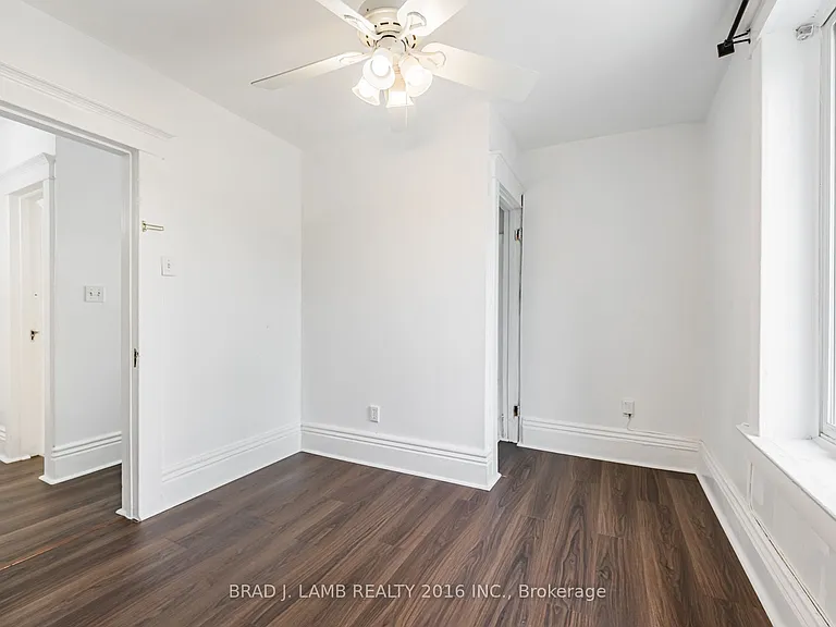 12 Sibley Ave #MAIN AND UPPER — Photo 25