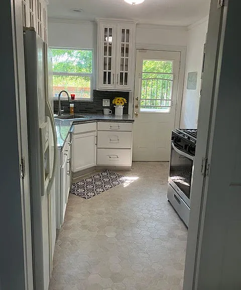 1309 Fuller Dr — Photo 2