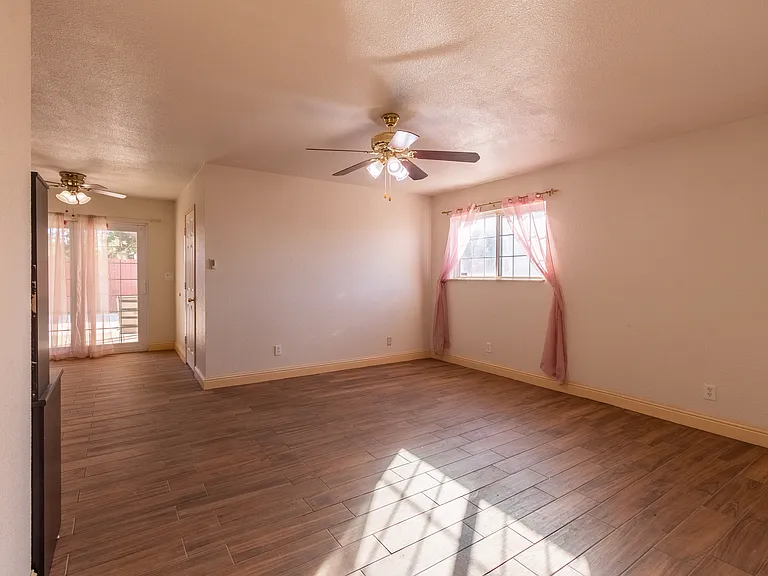 5500 Sunset Oak Ct — Photo 28
