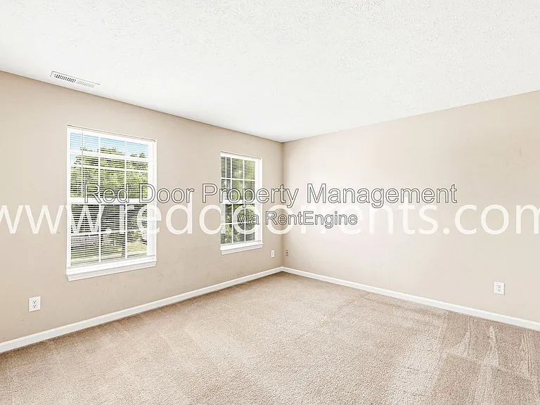 12419 Deerview Dr — Photo 17