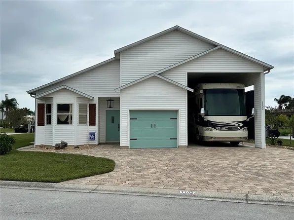 1102 Motorcoach Dr, Polk City, FL 33868