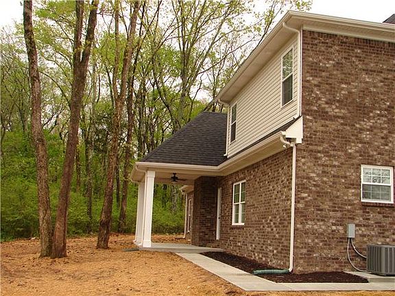 3rd image of 3208 Robinwood Dr Lot 56
