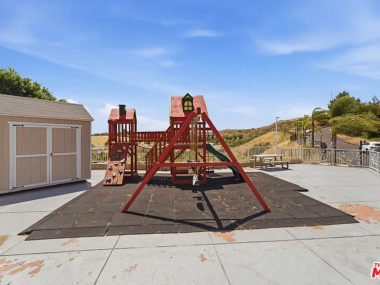 12570 Bull Canyon Rd — Photo 22